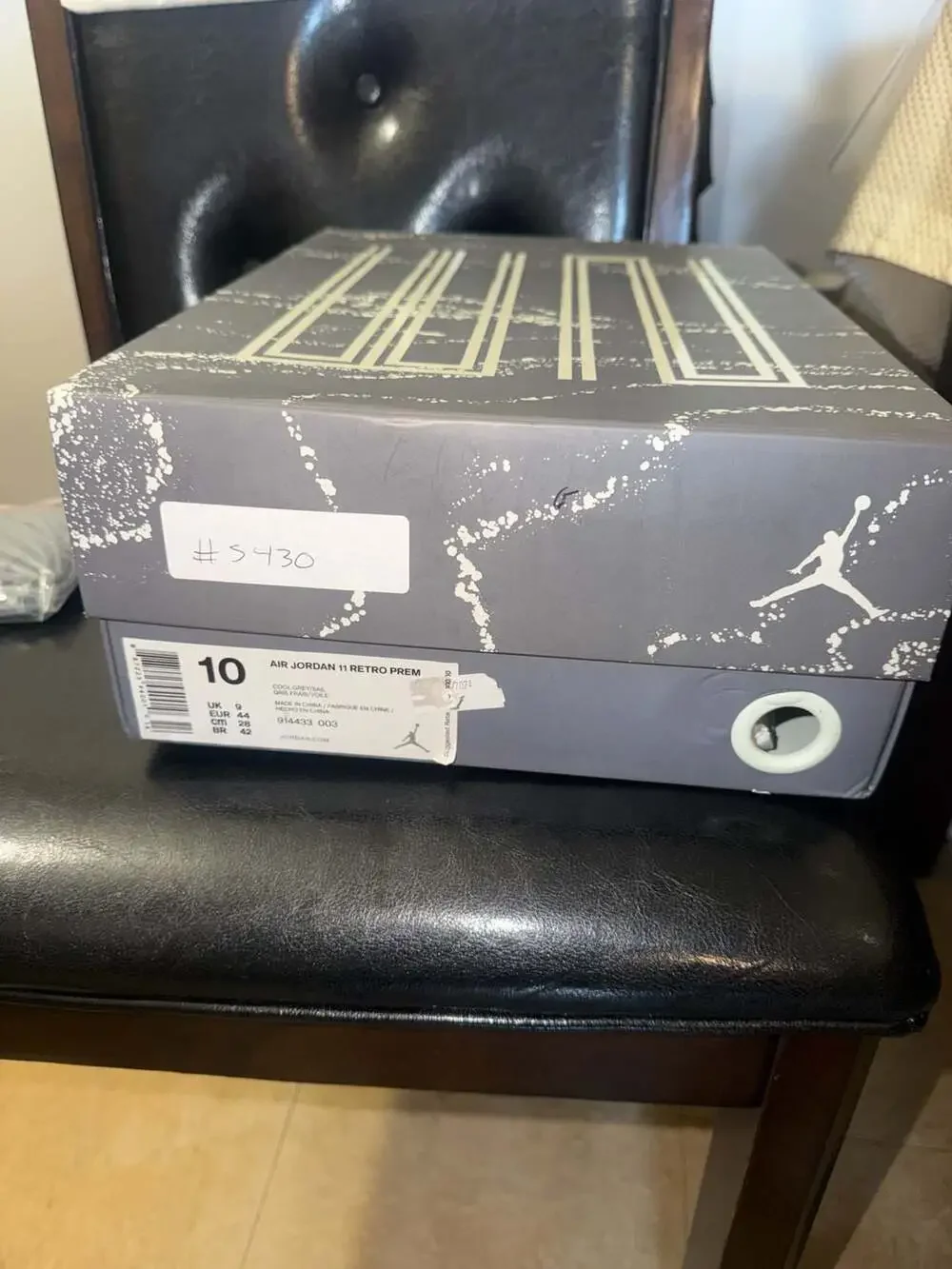 Air Jordan 11 Retro Premium Grey Suede Size 10 914433-003 VERY RARE SIZE